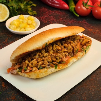 Ekmek Arası Tavuk Tantuni görseli