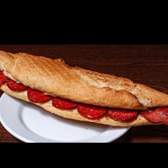 Tam Ekmek Sucuk + Ayran görseli