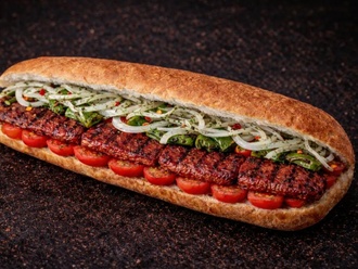 Tam Ekmek Sucuk Izgara görseli