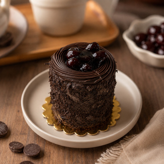 Tekli Profiterollü Pasta görseli