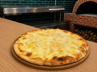 Dört Peynirli Pizza (Büyük Boy) görseli