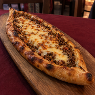 Kıymalı Kaşarlı Pide görseli