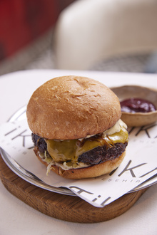 Atika Burger Özel görseli