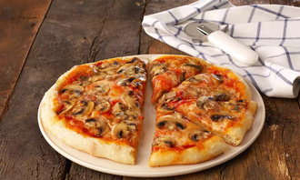 Mantarlı Pizza görseli