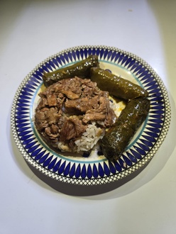 Pilav Üstü Kavurma Ve Yaprak Sarma görseli