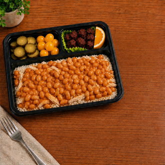 Tavuklu Kuru Fasulyeli Pirinç Pilavı görseli
