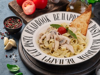 Fettuccine Alfredo görseli