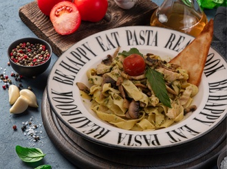 Pesto Soslu Fettuccine Alfredo görseli