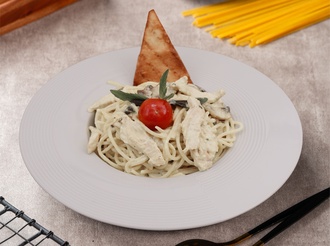 Kremalı & Mantarlı & Tavuklu Spaghetti görseli