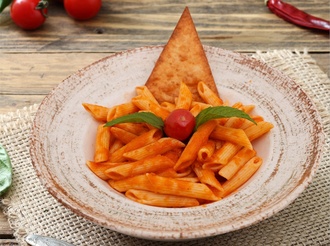 Penne Napoliten görseli