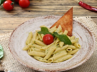 Pesto Soslu Penne görseli