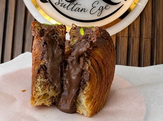 Çikolatalı Roll Kruvasan görseli