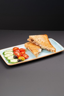 Kavurmalı Tost görseli