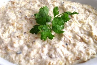 Yoğurtlu Köz Patlıcan Salatası görseli
