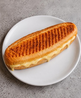 Tam Ekmek Kaşarlı Tost görseli