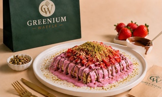 Çilek Şöleni Waffle görseli