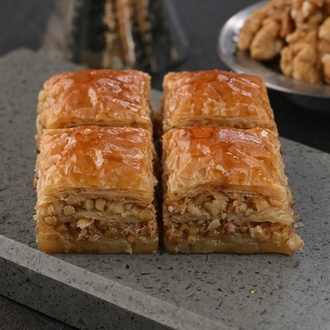 Cevizli Ev Baklavası görseli