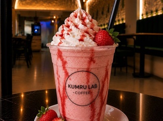 Çilek Milkshake görseli