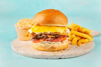 Trüf Chicken Burger görseli