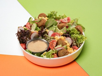 Falafel Salatası görseli