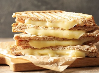 Kaşarlı Tost görseli