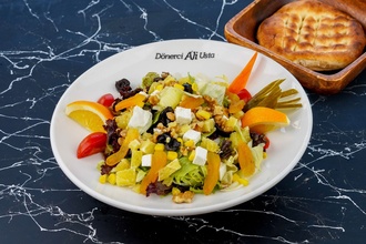 Akdeniz Salatası görseli