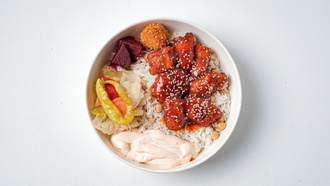 Pilav Üstü Sweet Chili Soslu Tavuk görseli