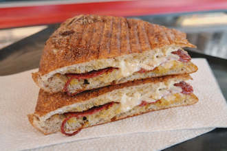 Taze Kaşarlı Tost (Chef Seçimi) (200Gr Rustik Köy Ekmeği) görseli