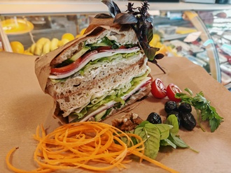 Tonno Italiano Sandwich - Ton Balık / Akdeniz Mix / Mozzerella - Reyhan görseli