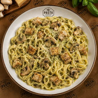Tavuklu Mantarlı Fettucine Makarna görseli