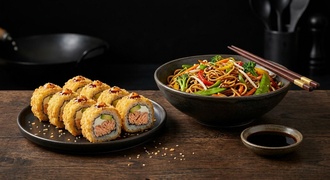 Somon Cruncy Roll+sebzeli Noodle+1 Adet Coca Cola görseli