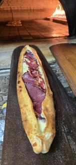 Pastırmalı Kaşarlı Pide görseli