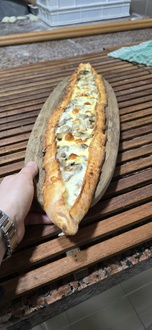 Mantarlı Kaşarlı Pide görseli