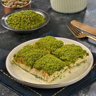 Fıstıklı Soğuk Baklava ( (İçi Antep Fıstık Üstü Antep Fıstık) görseli