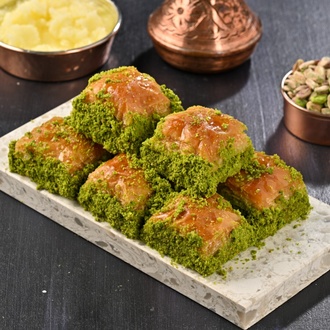 Fıstıklı Kuru Baklava görseli