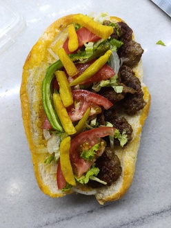 Ekmek Arası Köfte (Yarım Ekmek) görseli