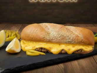 Ekmek Arası Cheddar Soslu Tavuk Tantuni görseli