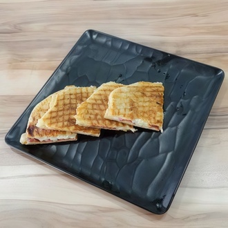 Karışık Bazlama Tost görseli