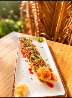 Crunch General Salmon Roll görseli
