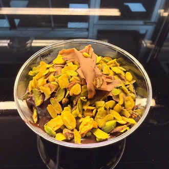 Antep Fıstıklı Profiterol (200 Gr) görseli