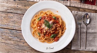 Spagetti Napoliten görseli