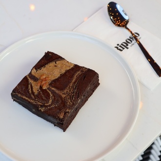 Tahinli Cevizli Brownie görseli