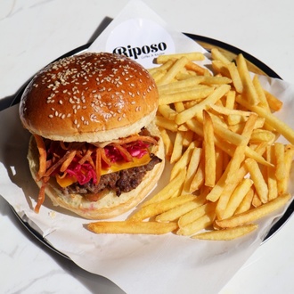 Crispy Sweetie Smash Burger görseli