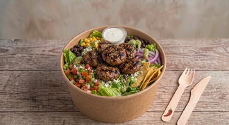 Izgara Köfteli Salata görseli