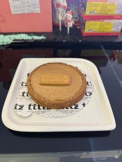 Lotus Kremalı Tart (4 Kişilik) görseli