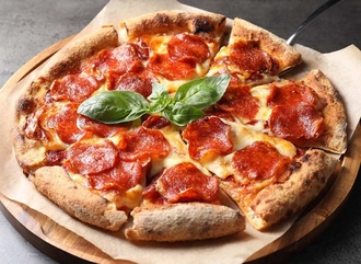 Pepperoni Pizza (Orta Boy) görseli