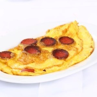 Sucuklu Omlet görseli