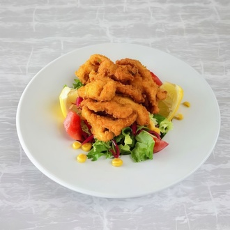 Çıtır Tavuklu Salata görseli