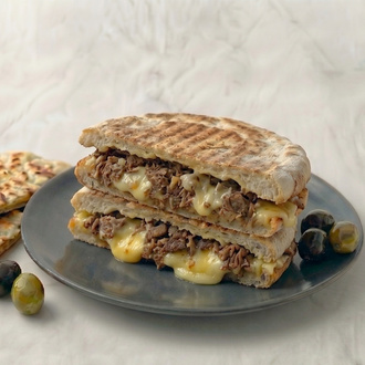 Bazlama Kavurma Kaşar Tost görseli