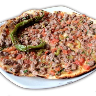 Kuşbaşı Kaşarlı Lahmacun görseli
